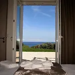 Stone Bay 1 Петалидион