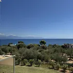 Дом отдыха Stone Bay 1 Петалидион